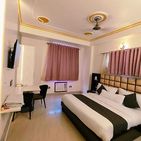 Hotel New Imperial Ghaziabad Buitenkant foto
