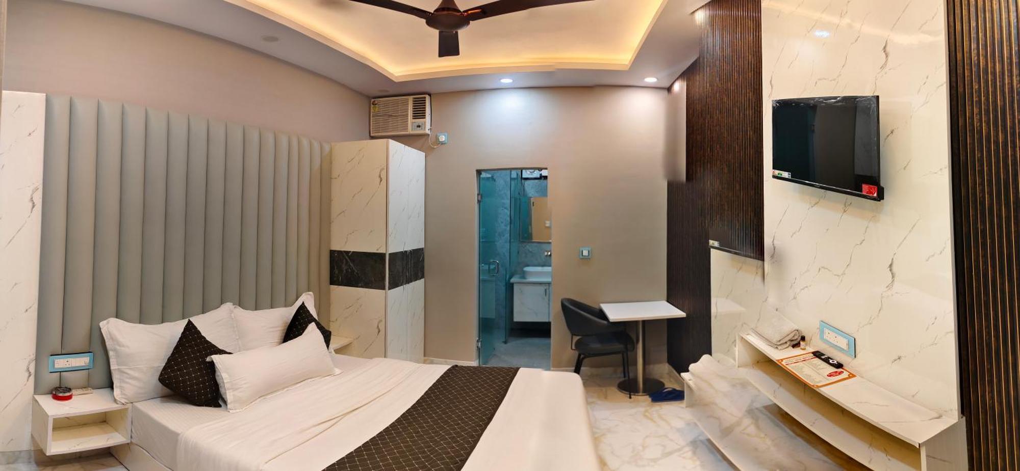 Hotel New Imperial Ghaziabad Buitenkant foto